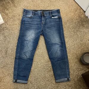 Stretchy Waist Faded Jeans